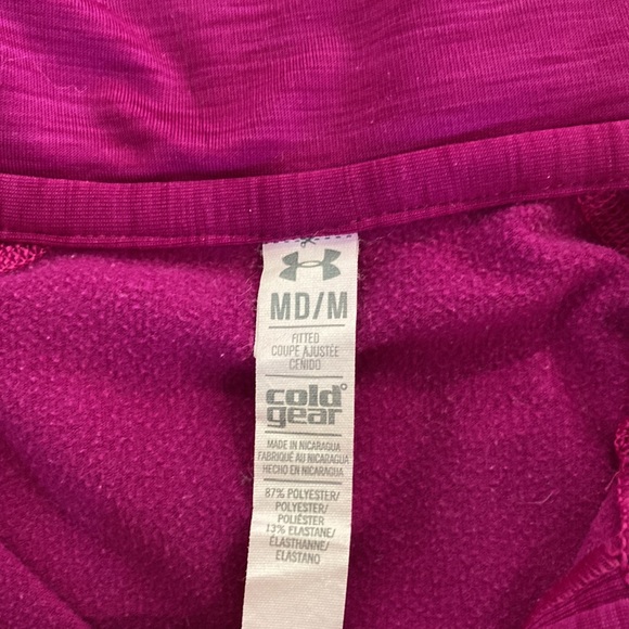 Under armor 1/4 zip thermal. Fushia color. M - Picture 3 of 4